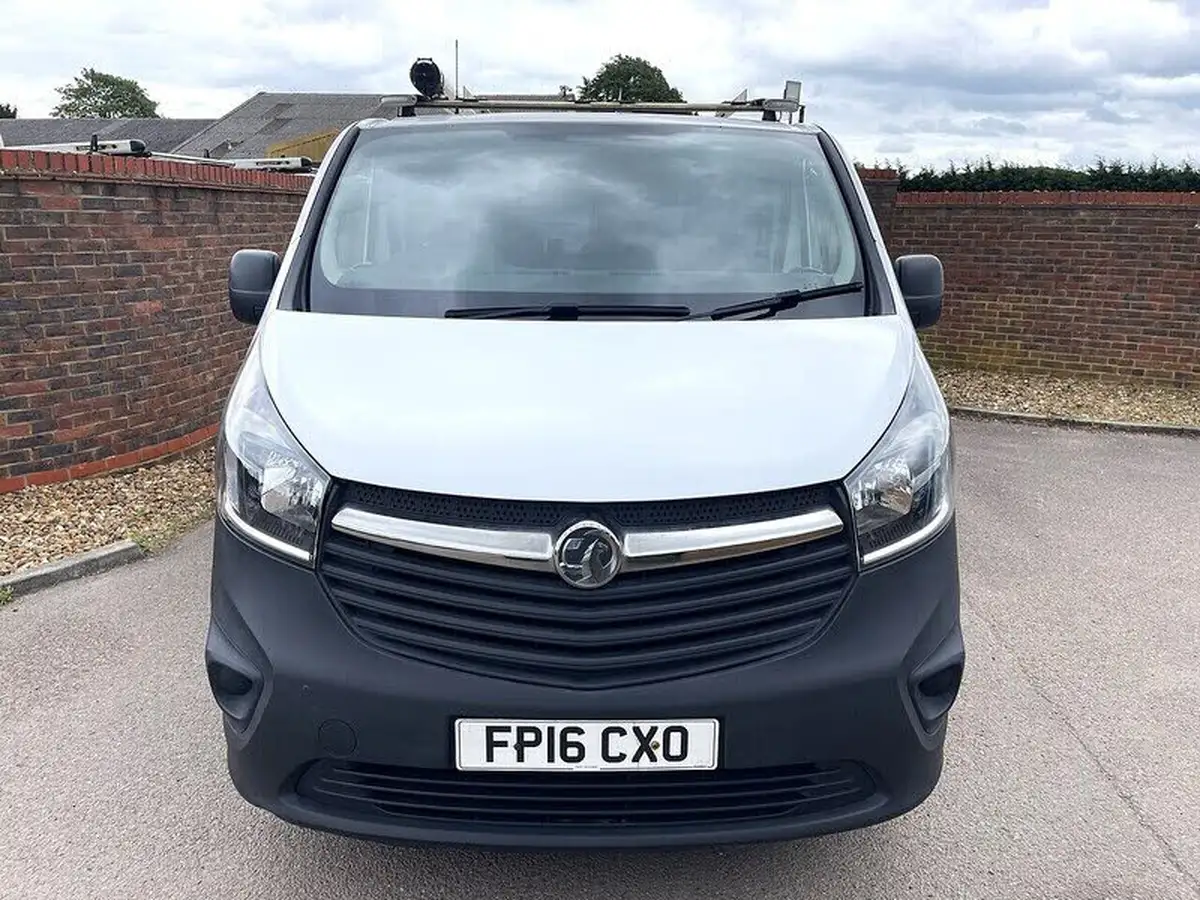 2016-vauxhall-vivaro-16cdti-2900-ecoflex-l1h1-90ps-panel-van-big-2