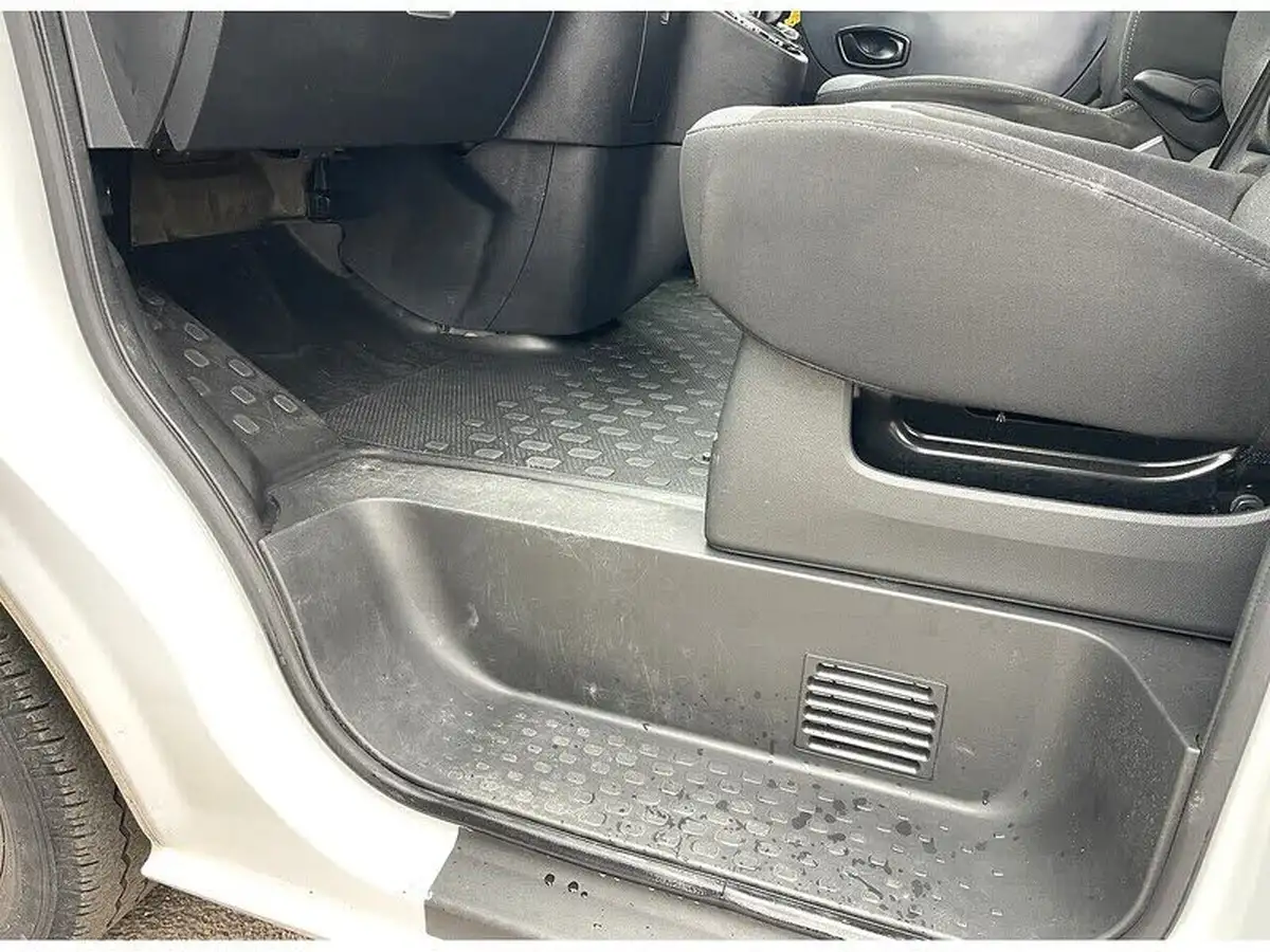 2016-vauxhall-vivaro-16cdti-2900-ecoflex-l1h1-90ps-panel-van-big-26