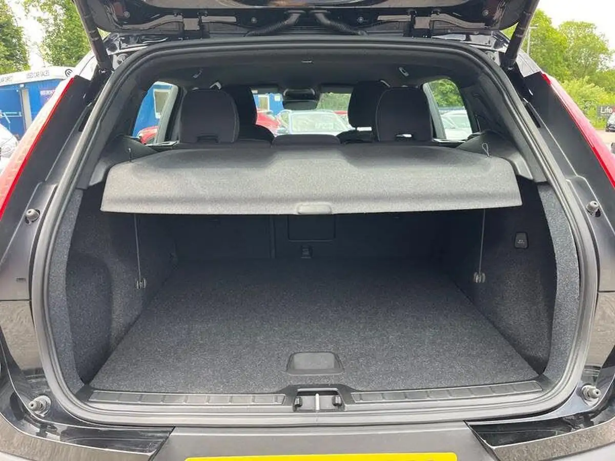 2022-volvo-xc40-15-t4-core-big-19