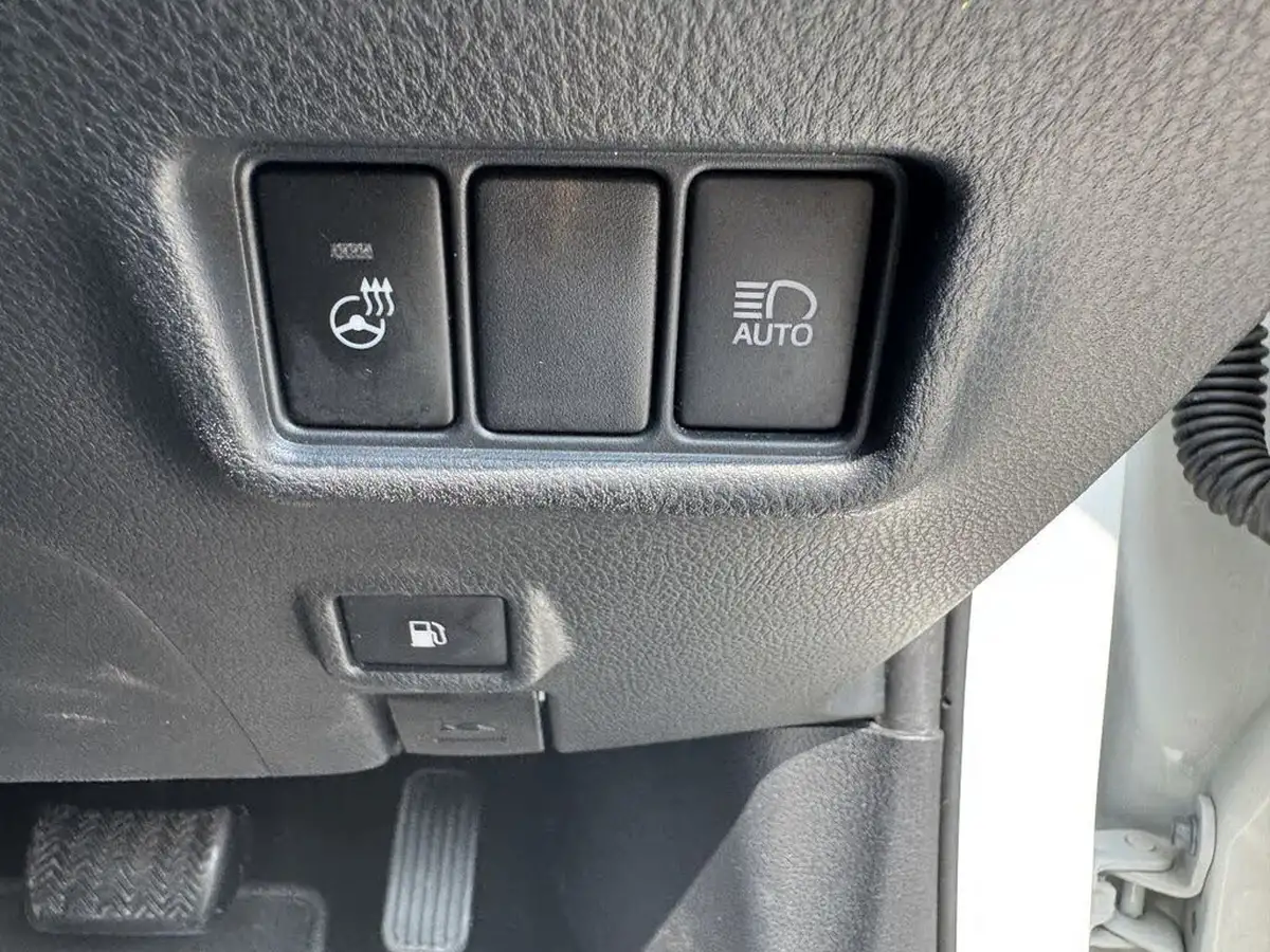 2020-toyota-c-hr-18-vvt-i-excel-big-50
