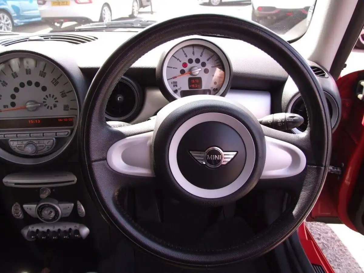 2010-mini-clubman-16-cooper-122bhp-big-30