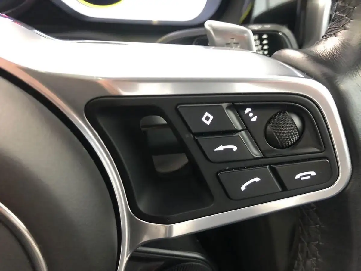 2020-porsche-cayenne-40-v8-gts-coupe-big-14