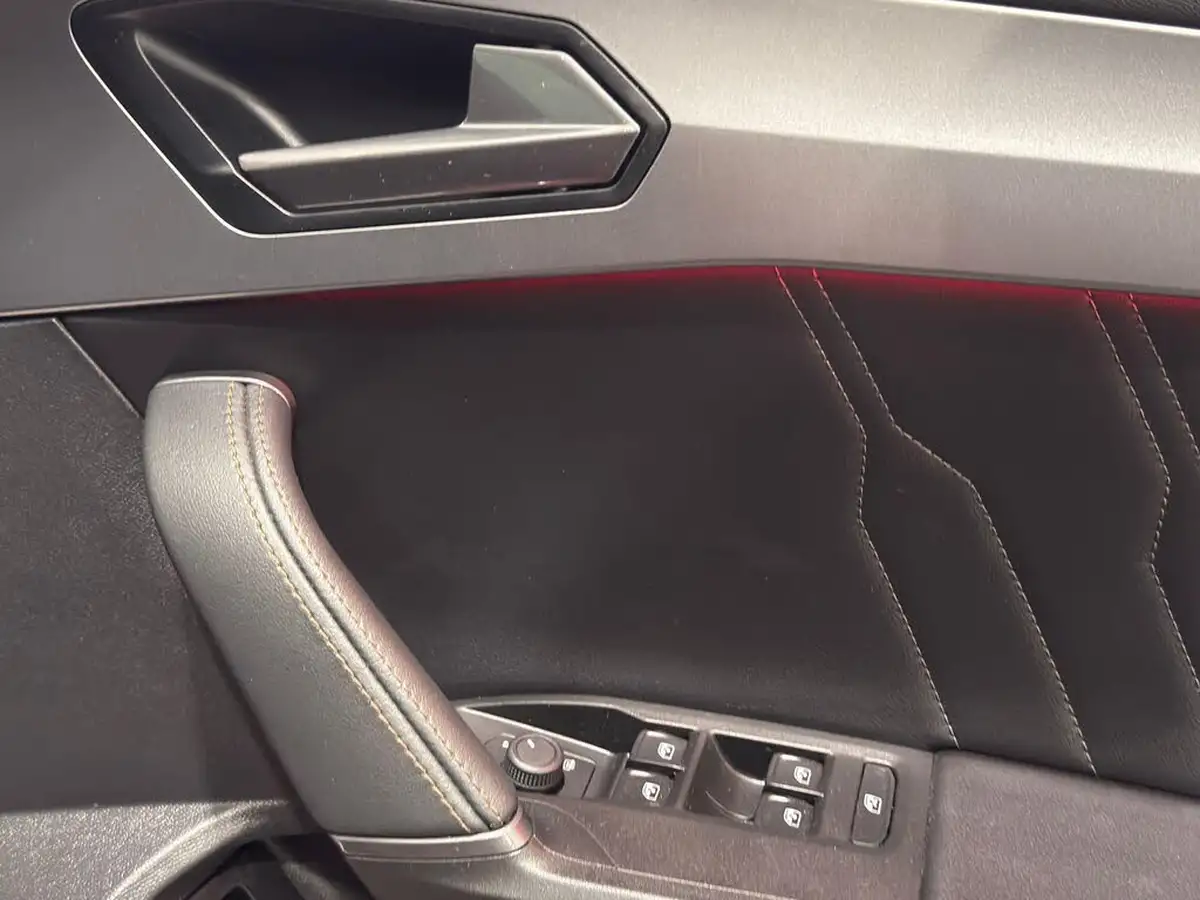 2024-cupra-formentor-14-e-hybrid-v1-big-27