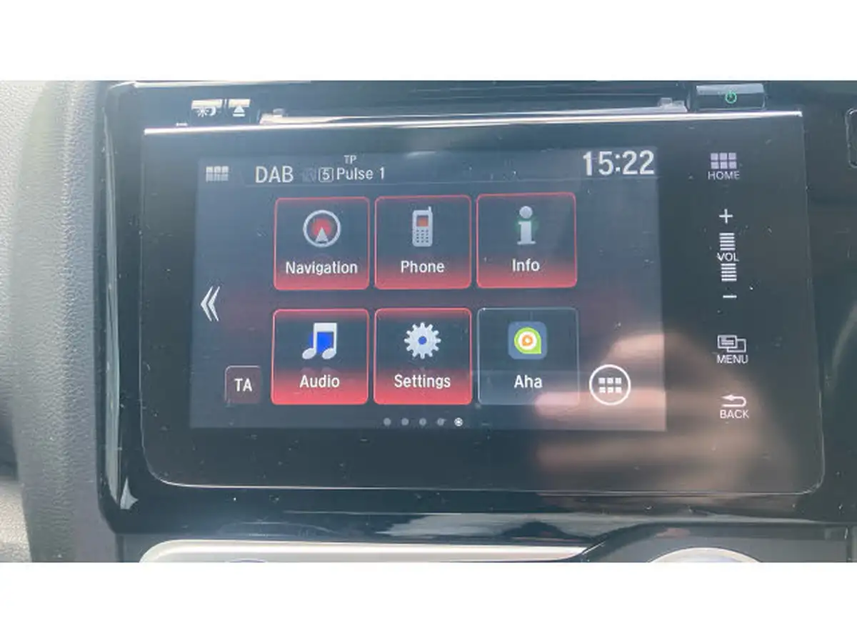 2019-honda-jazz-15-i-vtec-sport-navi-big-20