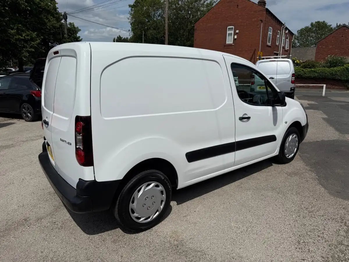 2016-peugeot-partner-16td-s-l1-16hdi-92-850-panel-big-3