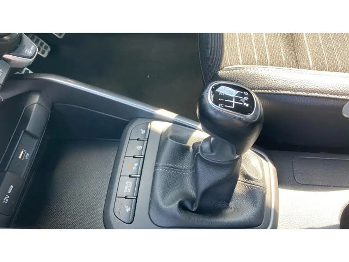 2022-kia-stonic-10-t-gdi-gt-line-s-big-12