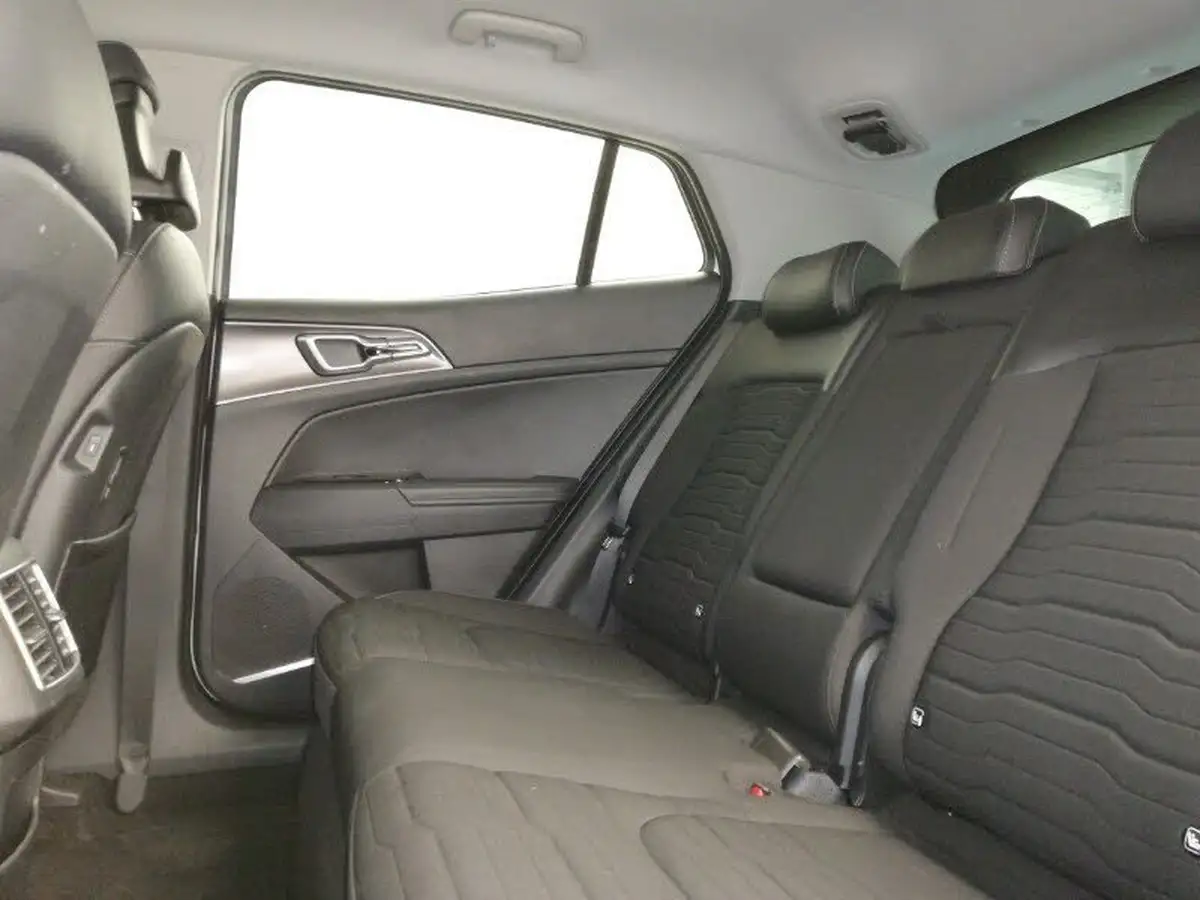 2023-kia-sportage-16-t-gdi-3-148bhp-big-5