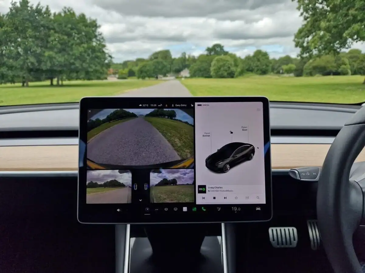 2019-tesla-model-3-e-4x4-performance-pack-big-9