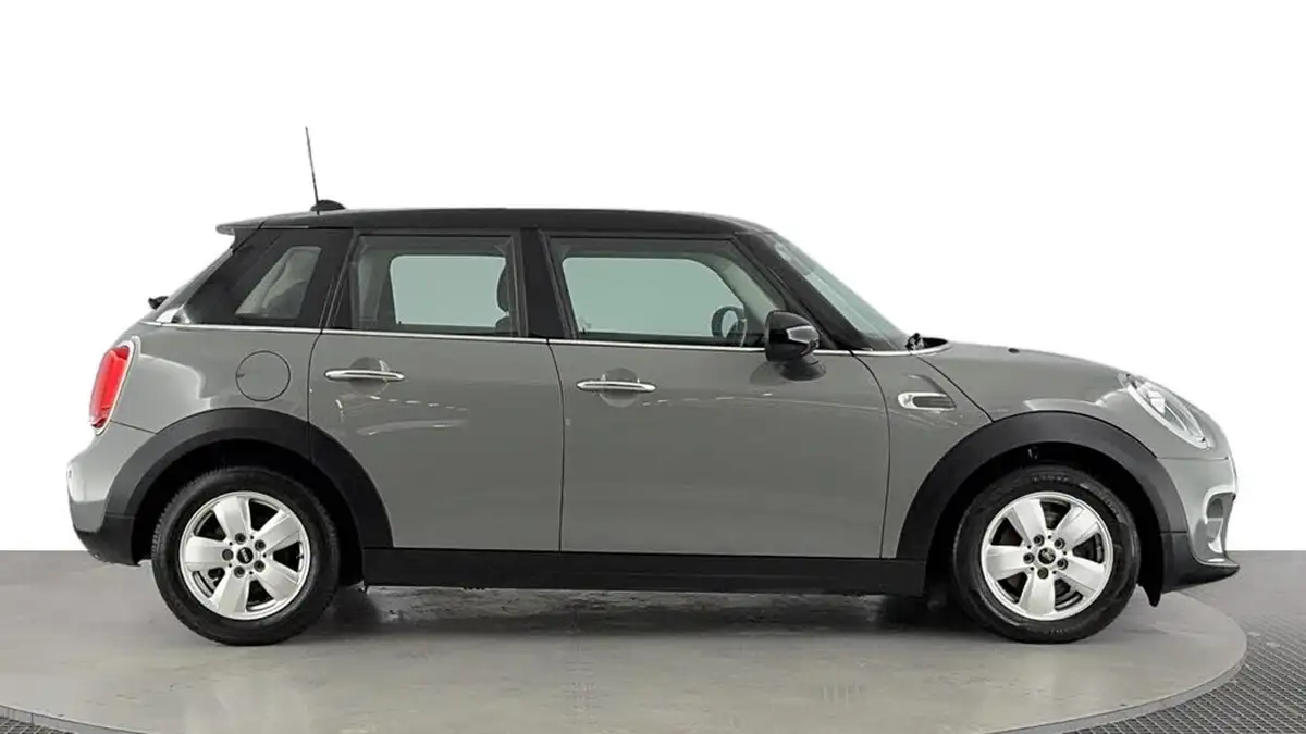 2018-mini-cooper-15-cooper-classic-ss-hatchback-5d-big-2