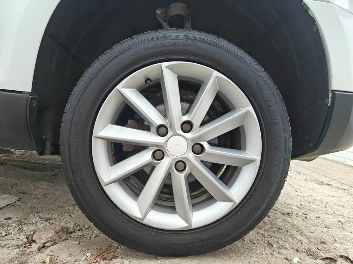 2015-skoda-yeti-outdoor-16tdi-s-greenline-ii-big-17