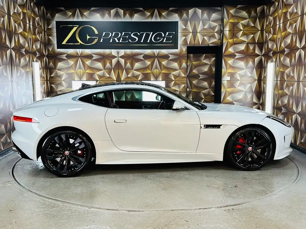 2016-jaguar-f-type-50-v8-sc-r-awd-coupe-big-8