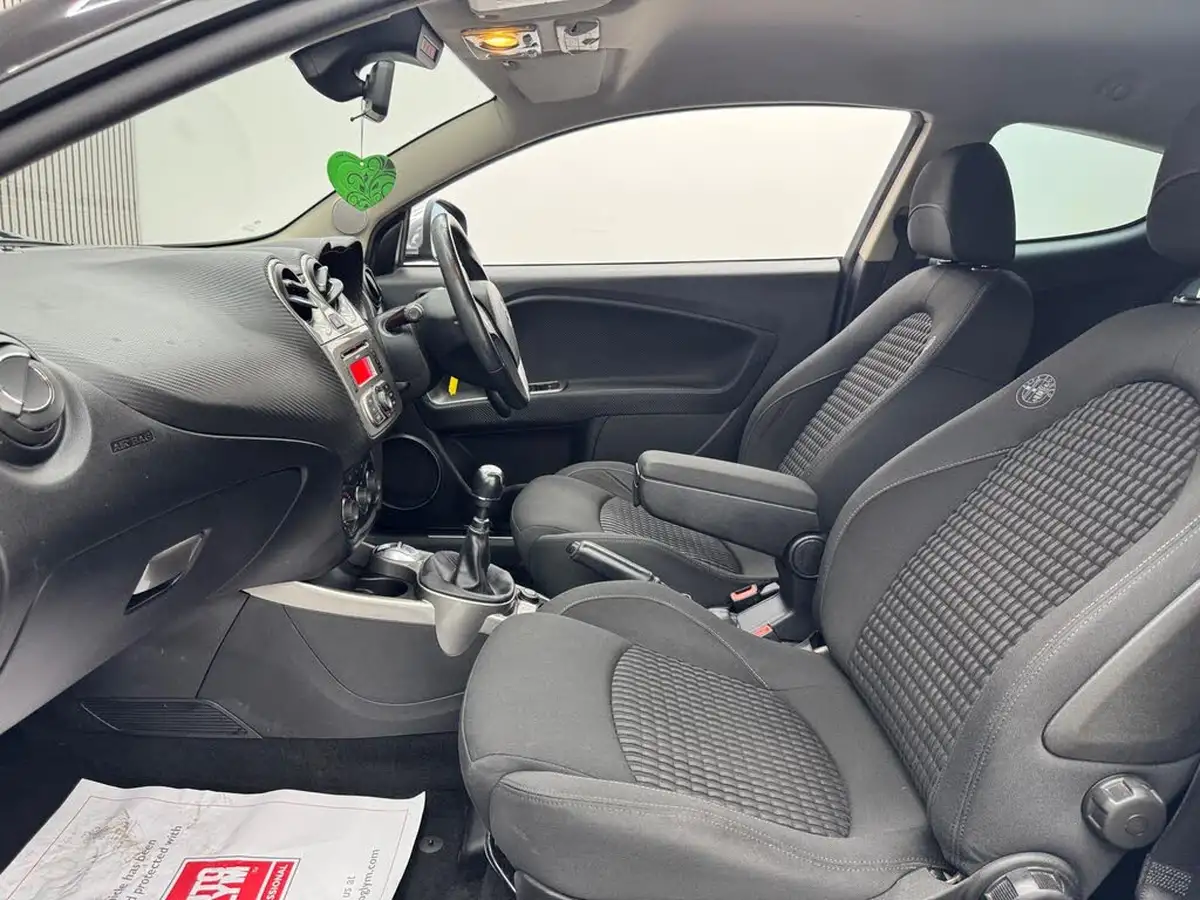 2009-alfa-romeo-mito-14-veloce-155bhp-big-22