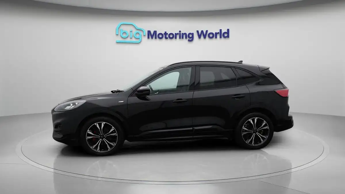 2021-ford-kuga-15-st-line-x-edition-big-3