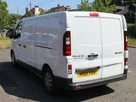 2021-renault-trafic-20dci-ll30-energy-120-business-panel-small-21
