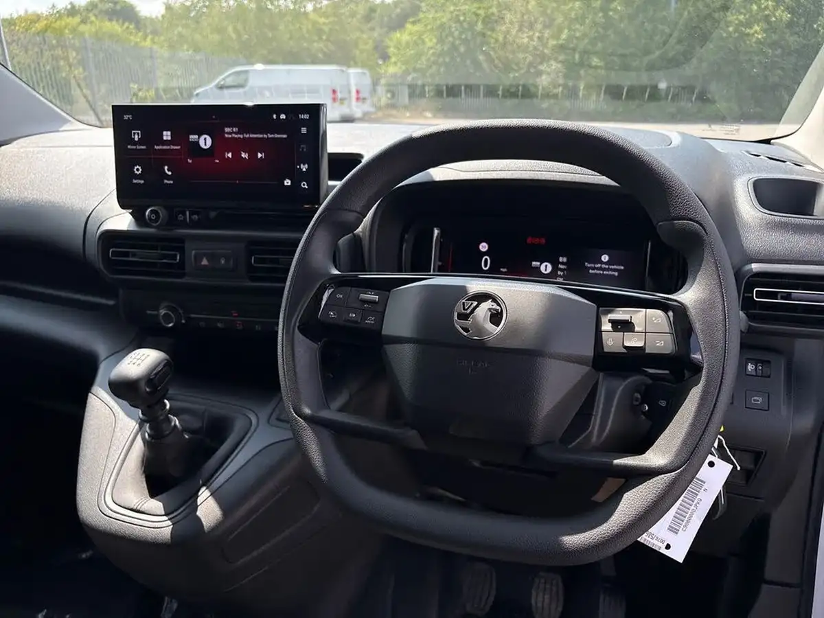 2024-vauxhall-combo-15cdti-prime-xl-100pseu6e-panel-big-20