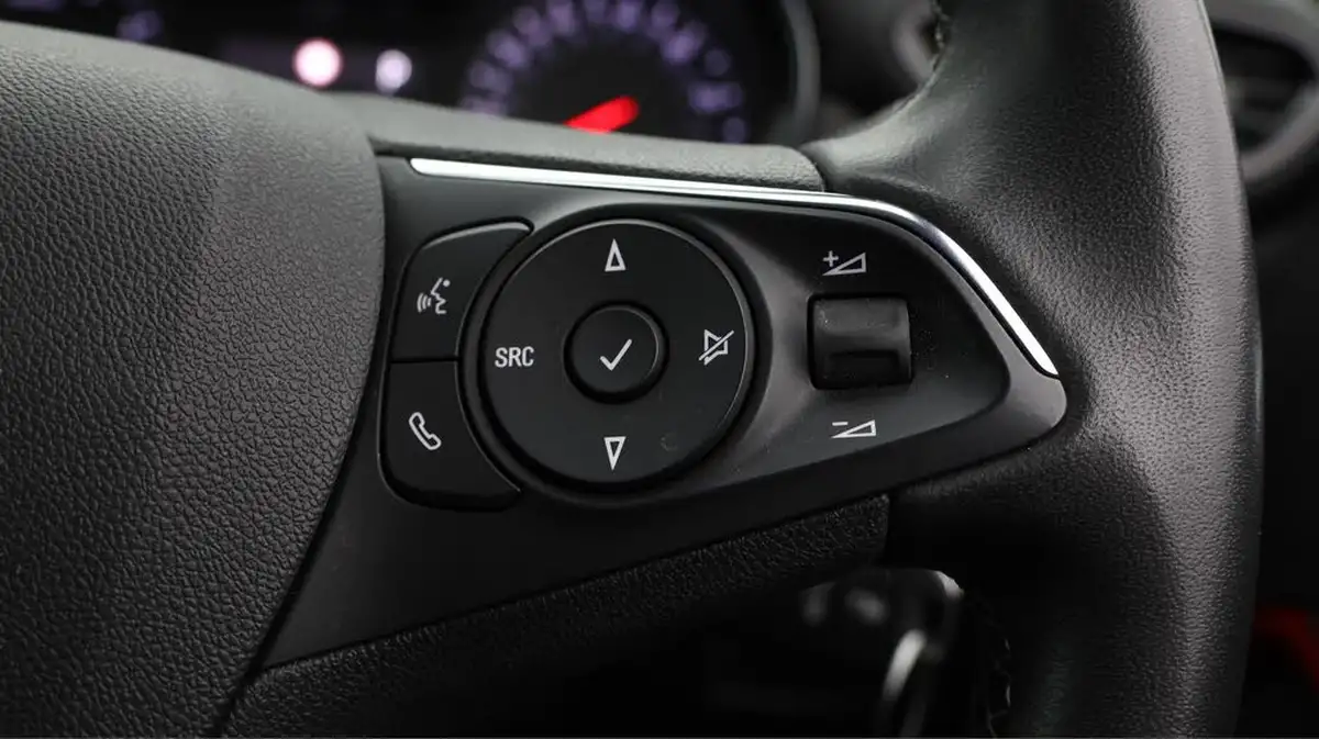 2023-vauxhall-crossland-12-gs-130ps-auto-big-22