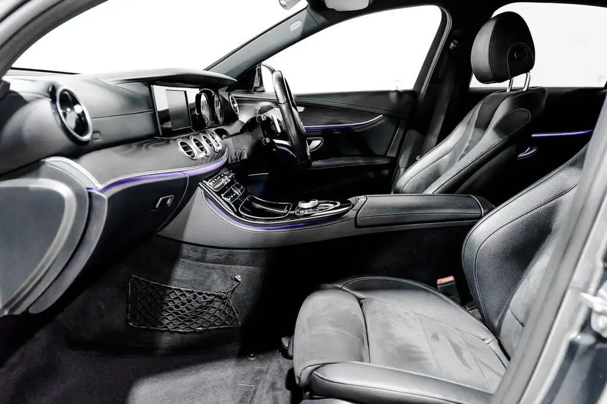 2016-mercedes-benz-e-class-20d-e220d-amg-line-ss-saloon-4d-big-43