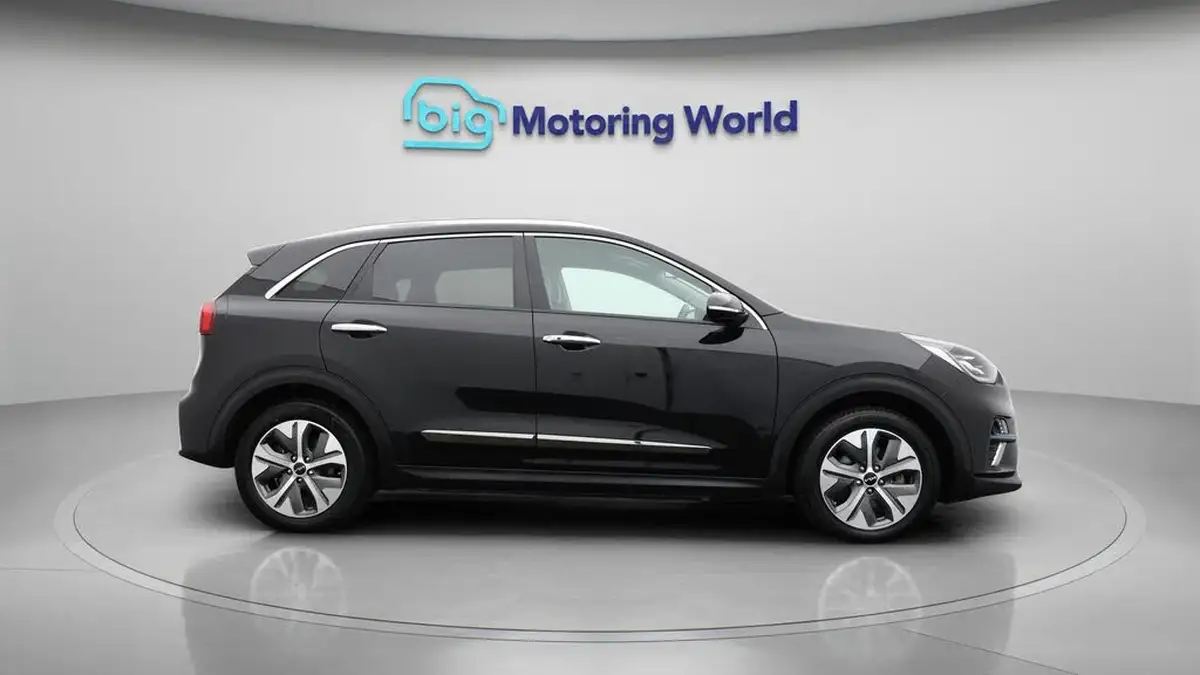 2022-kia-e-niro-ev-4-big-8