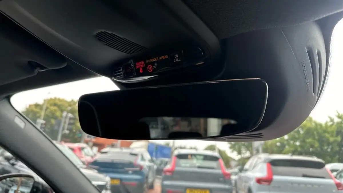 2020-volvo-xc40-15-t3-r-design-geartronic-big-38