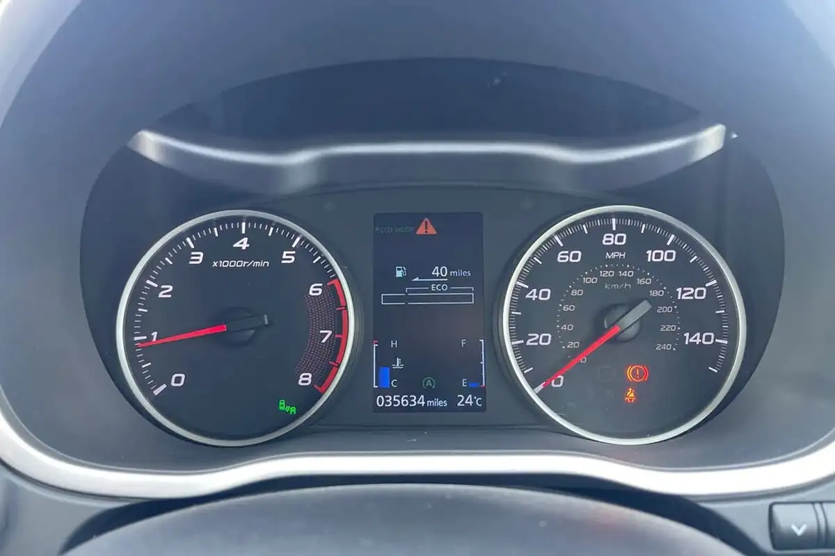 2018-mitsubishi-eclipse-cross-15-4-big-40