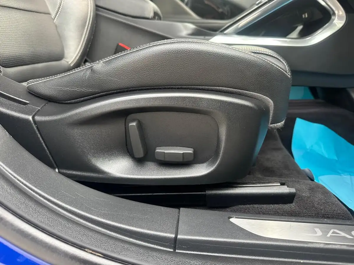 2019-jaguar-i-pace-ev400-se-big-31