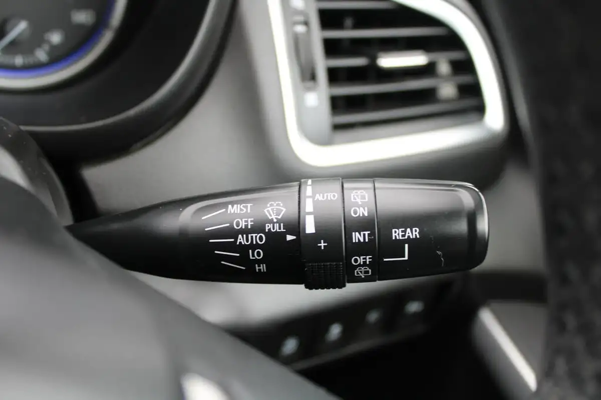 2016-suzuki-s-cross-10-boosterjet-sz-t-110ps-big-28