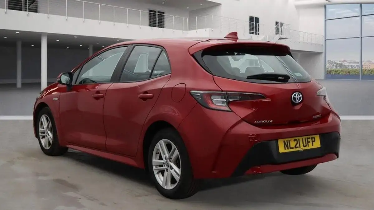 2021-toyota-corolla-18-vvt-i-icon-spare-wheel-hatchback-5d-big-2