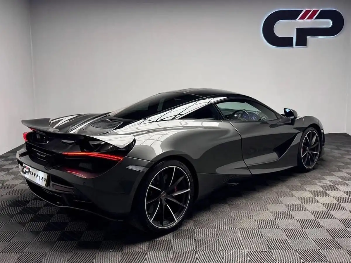 2018-mclaren-720s-40-luxury-big-1