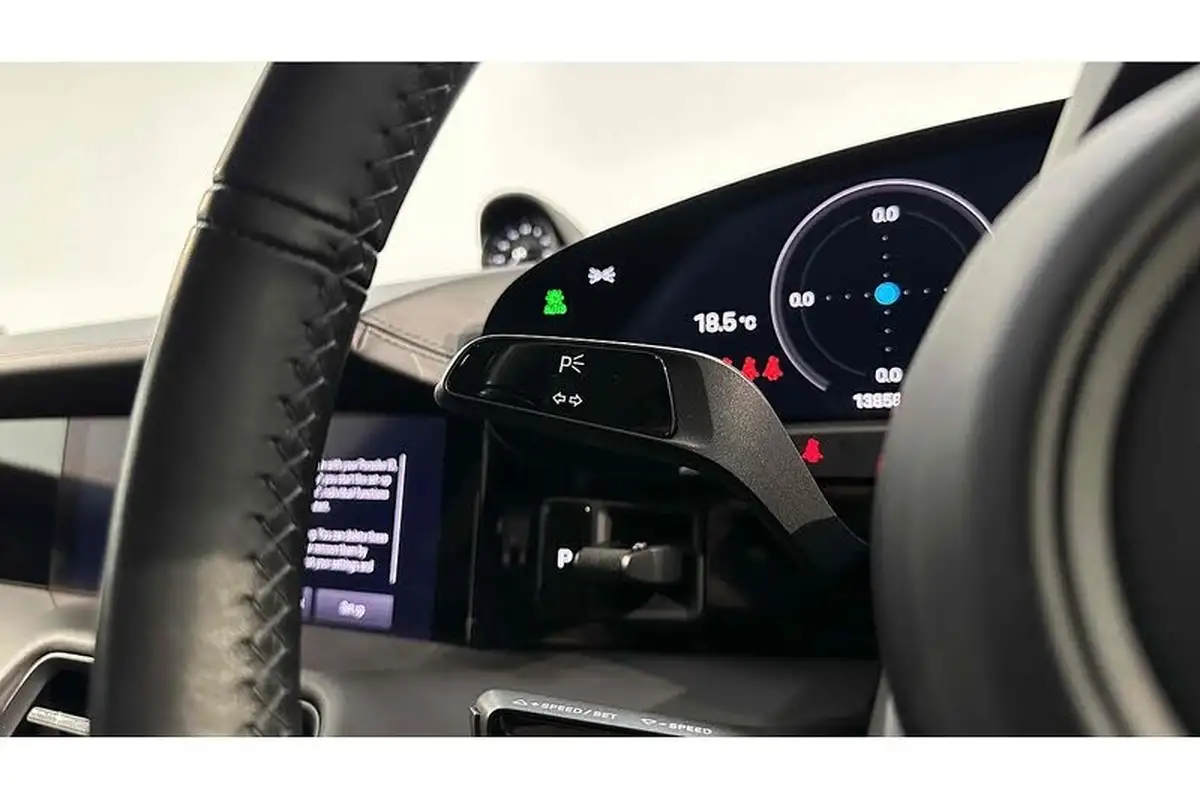 2022-porsche-taycan-e-turbo-big-53