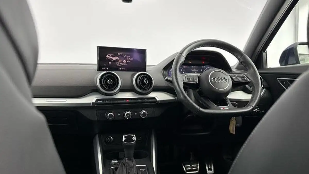 2022-audi-q2-15-35-tfsi-s-line-tronic-big-27