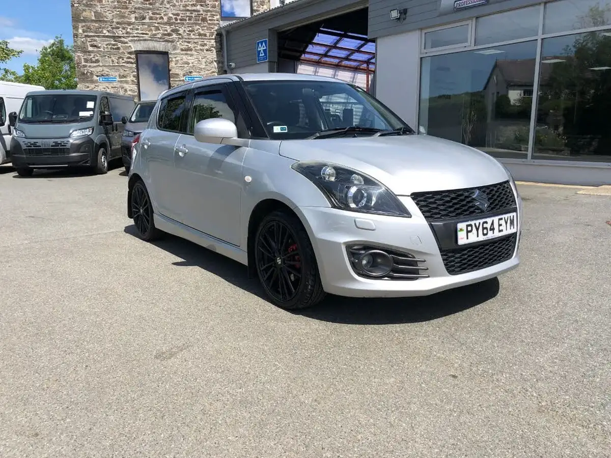 2014-suzuki-swift-16-sport-136ps-nav-5d-big-0