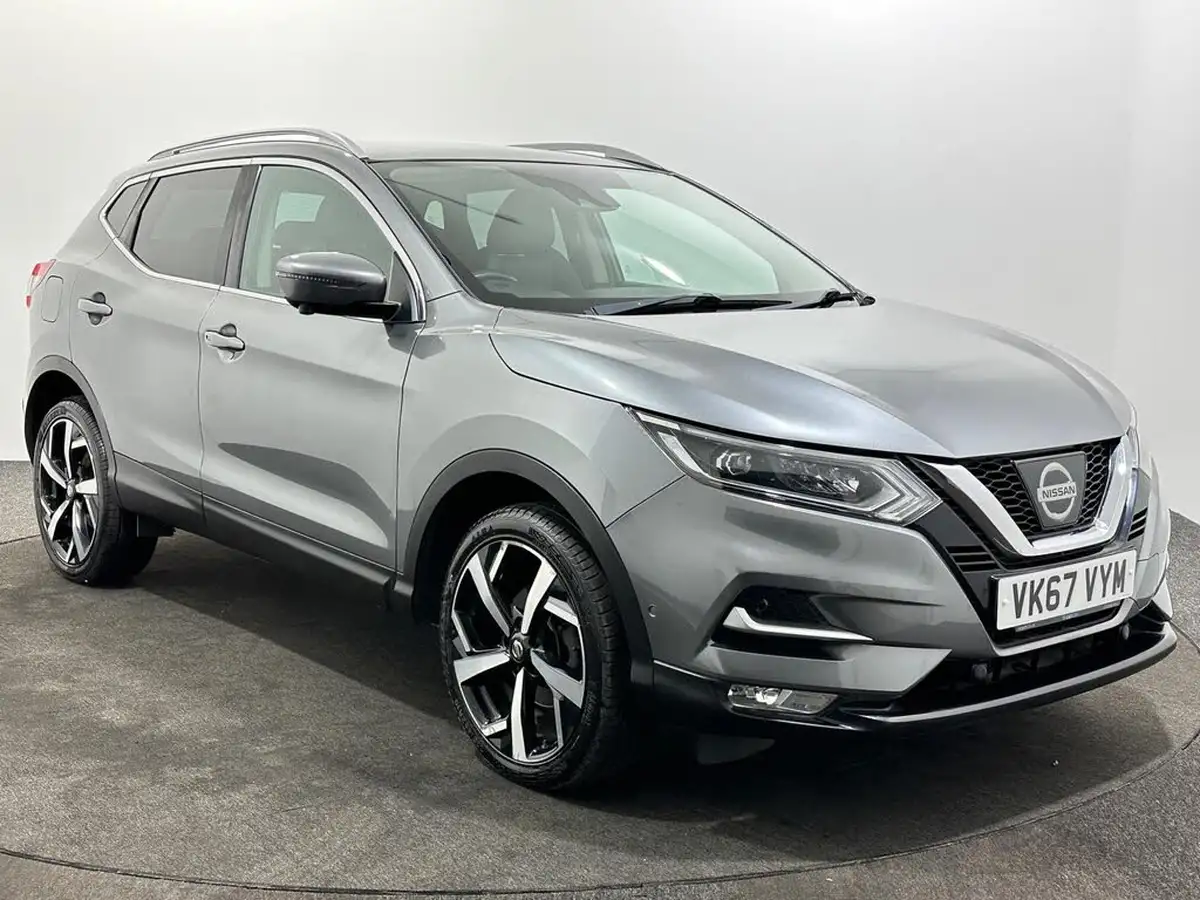 2017-nissan-qashqai-15dci-tekna-big-0