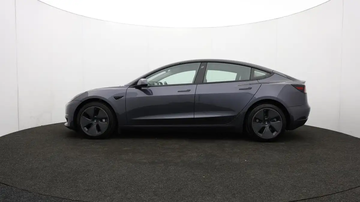 2021-tesla-model-3-e-long-range-awd-big-64