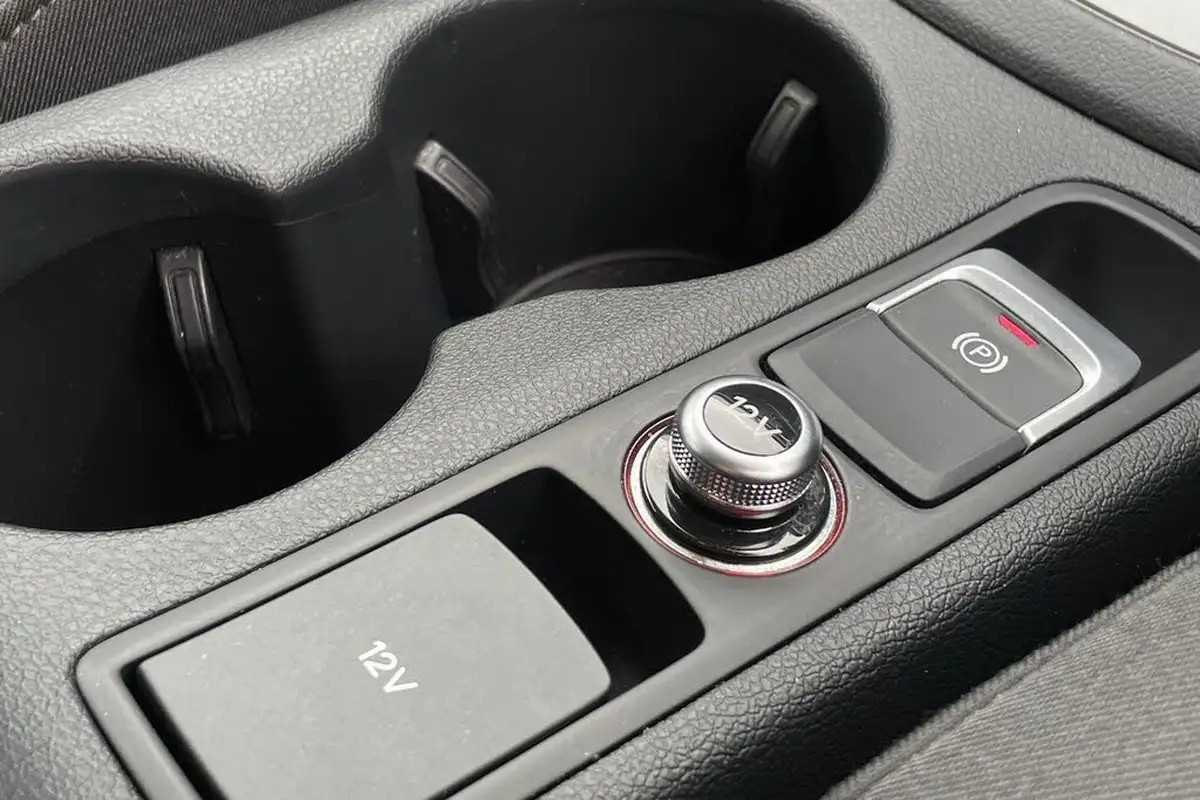 2016-audi-q3-14-tfsi-se-big-41