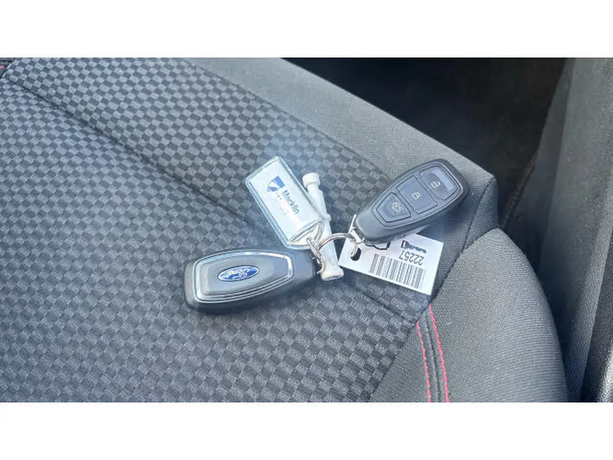 2018-hyundai-kona-16-t-gdi-premium-gt-1-tone-roof-big-19