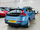 2014-volvo-v40-16td-d2-se-lux-small-4