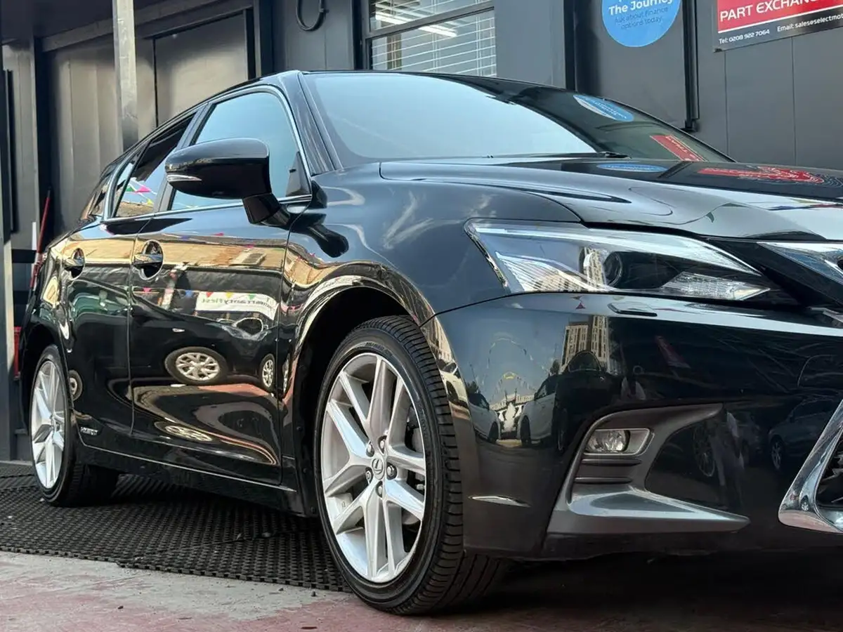 2020-lexus-ct-200h-18-ct-big-17