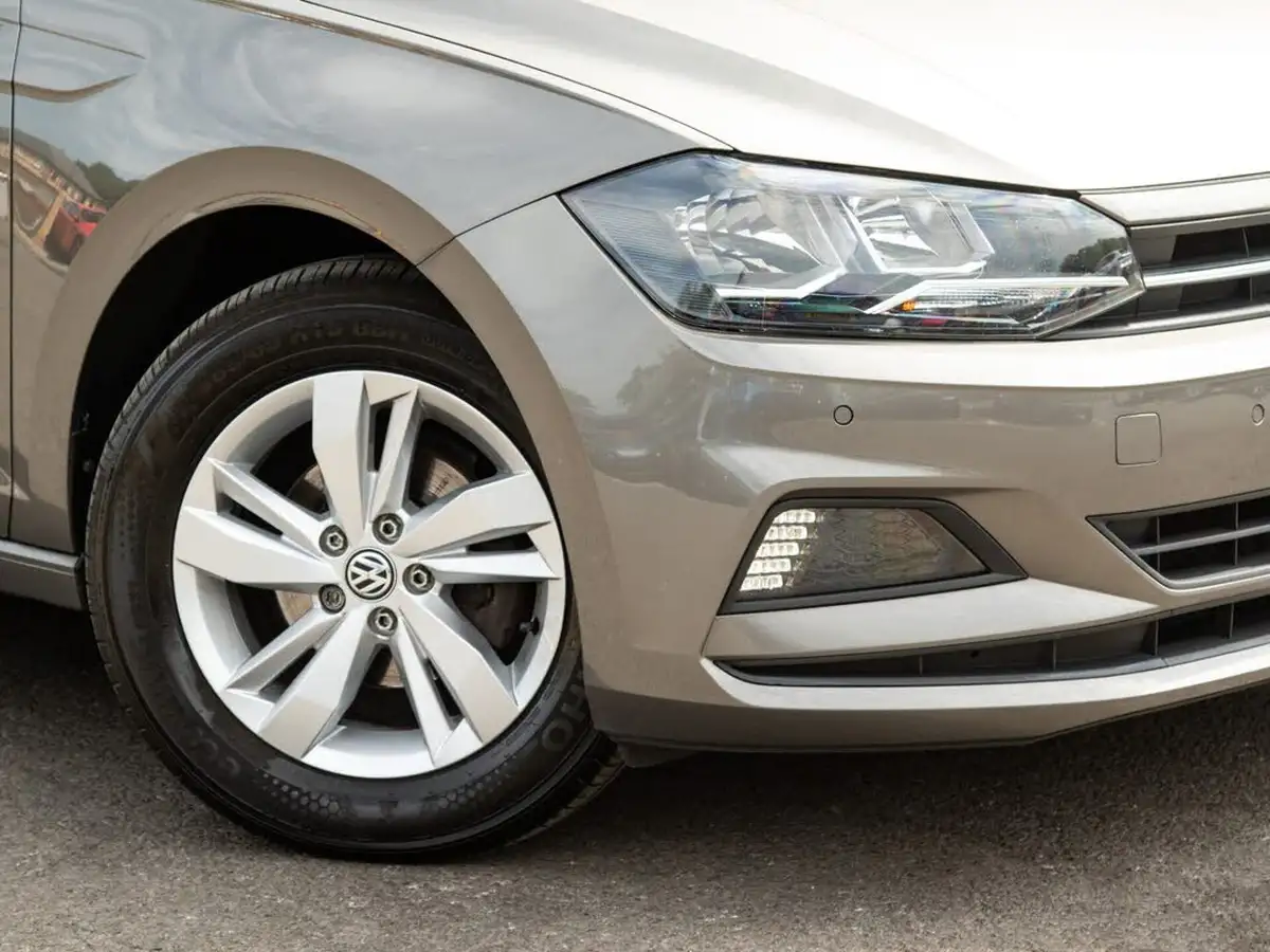 2019-volkswagen-polo-10-tsi-se-big-10