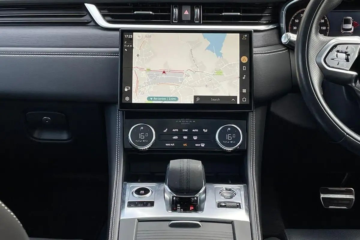 2022-jaguar-f-pace-20-p400e-r-dynamic-hse-big-36