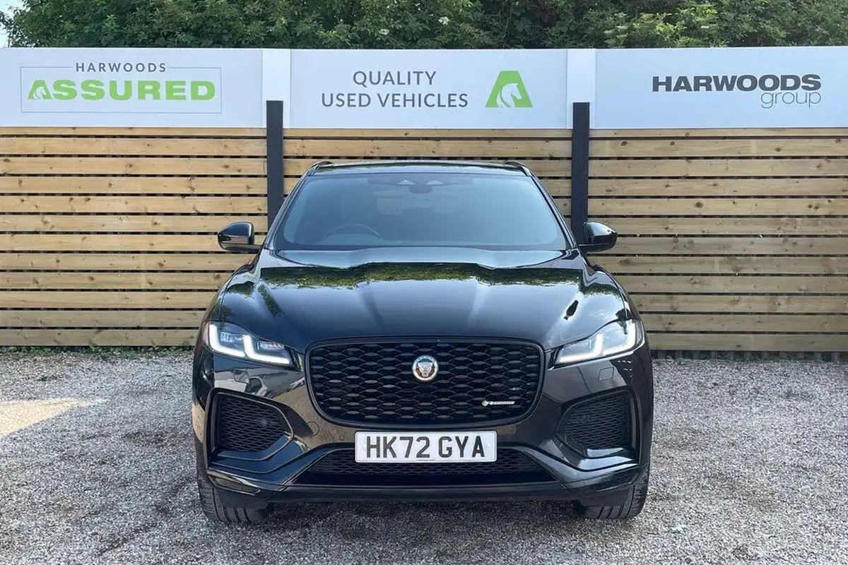 2022-jaguar-f-pace-20-p400e-r-dynamic-hse-big-12