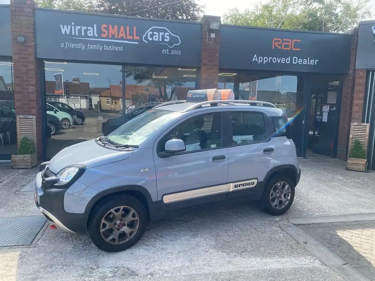 2018-fiat-panda-12-city-cross-style-pack-big-0