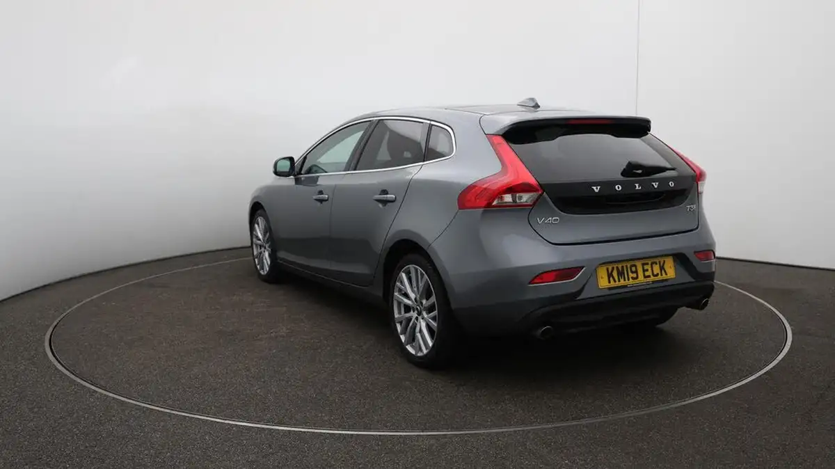 2019-volvo-v40-15-t3-inscription-big-59
