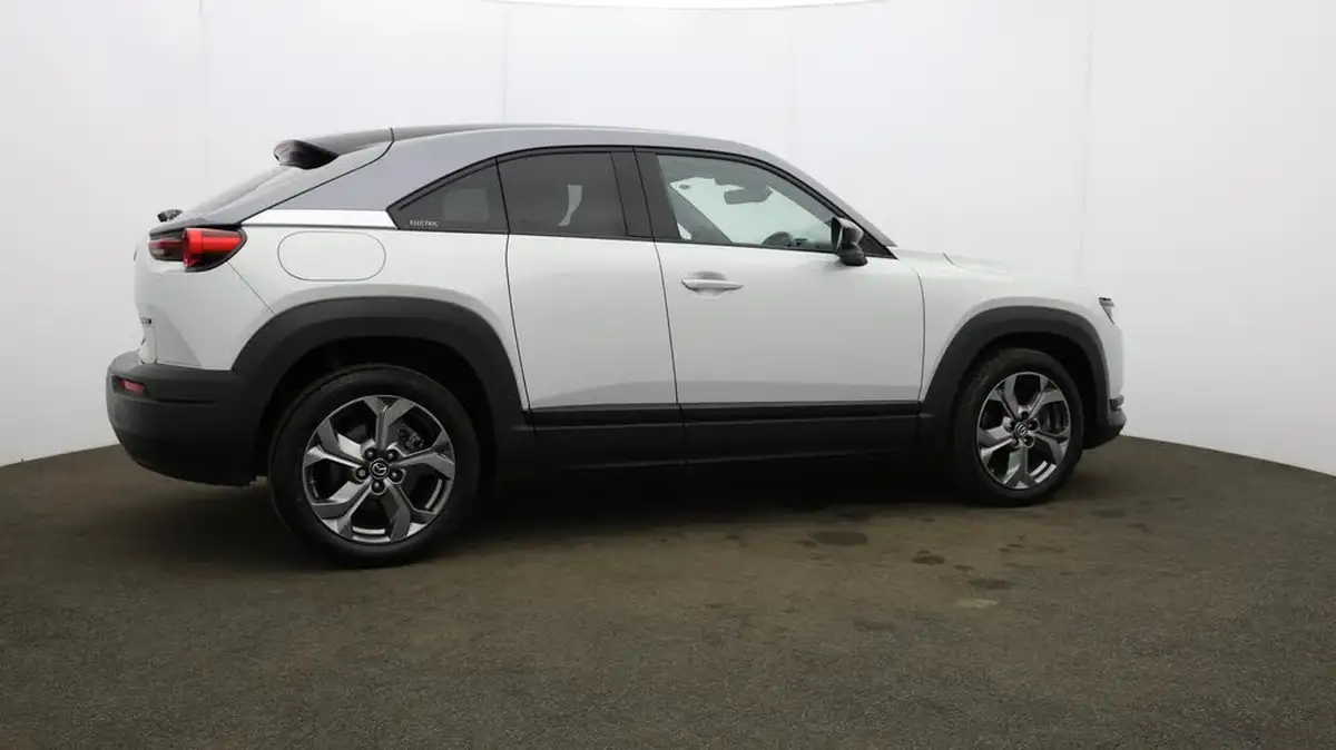 2021-mazda-mx-30-e-first-edition-big-57