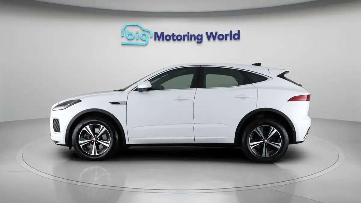 2021-jaguar-e-pace-20-d200-r-dynamic-s-big-4