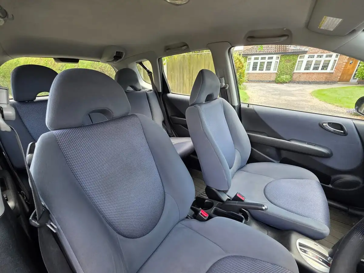 2008-honda-jazz-14-se-cvt-7-big-9