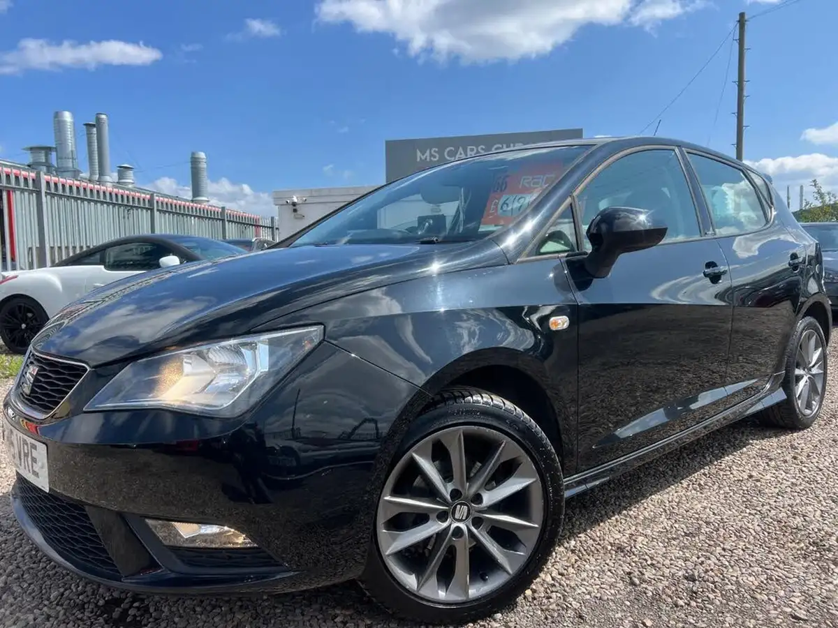 2015-seat-ibiza-12-i-tech-hatchback-5d-big-0