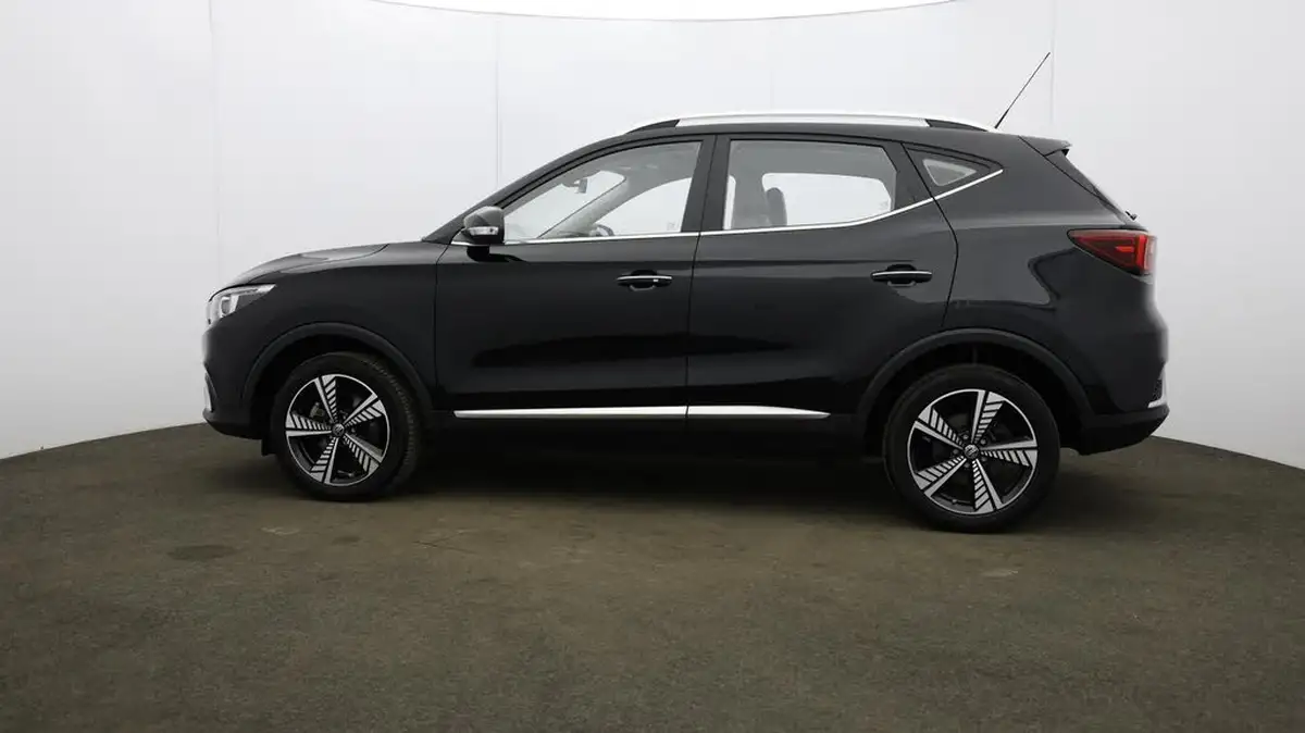 2021-mg-zs-suv-e-exclusive-ev-big-67