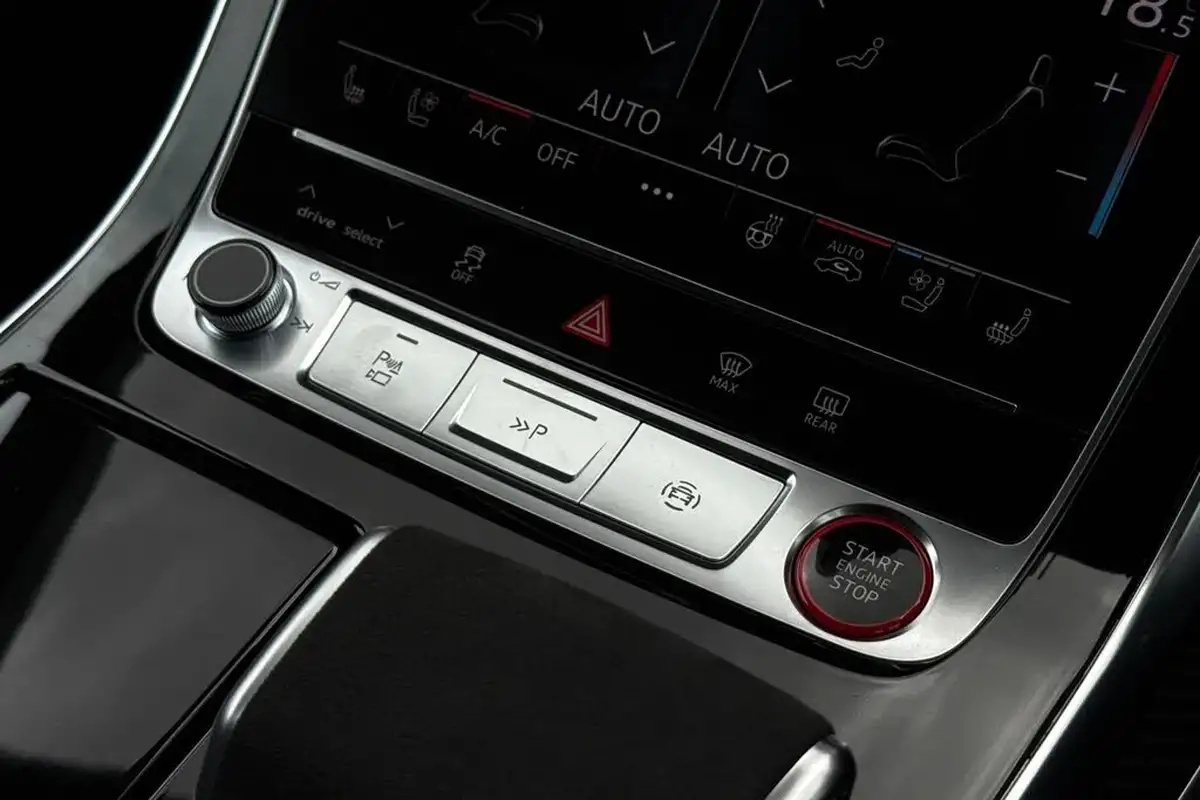 2025-audi-rs-q8-40-tfsi-carbon-vorsprung-big-40