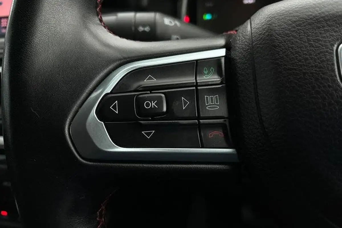 2022-jeep-compass-13-gse-trailhawk-big-36