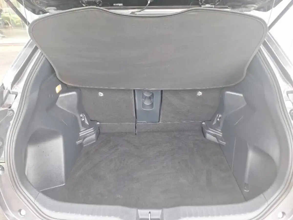 2022-toyota-yaris-15-vvt-i-design-panoramic-roof-big-7